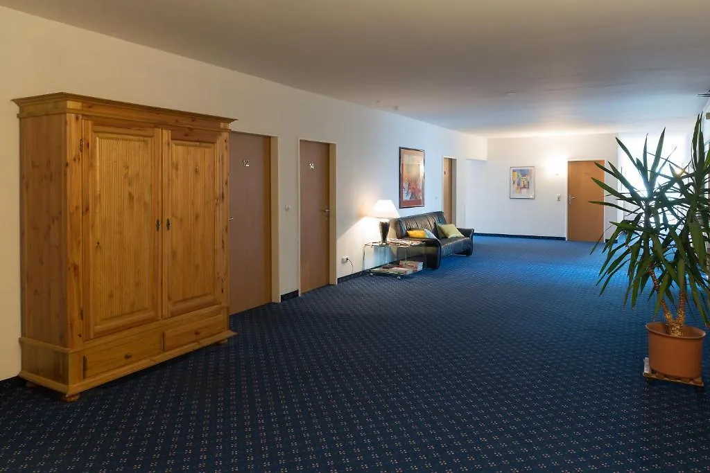 Hotel Pegasus Munich 3*,